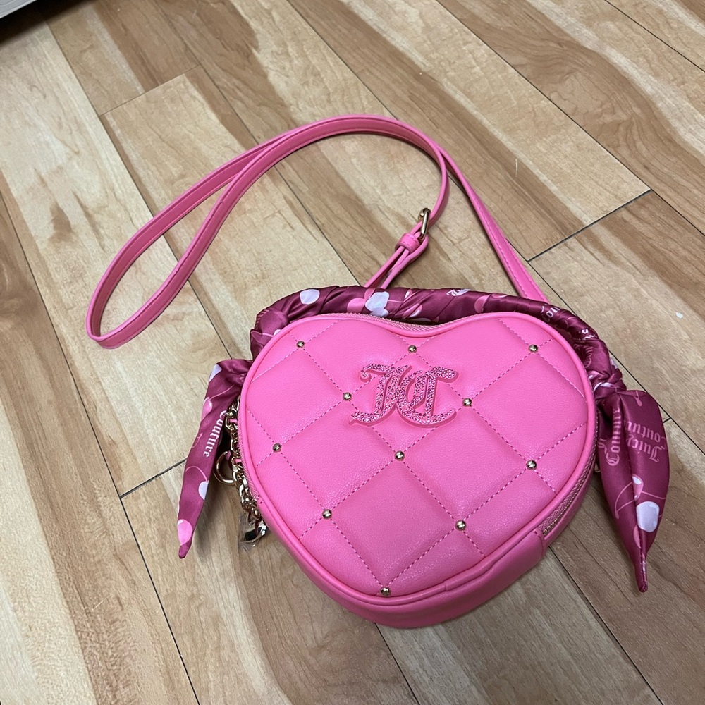 Juicy Couture Pink Quilted Heart Bag NWOT - Picture 2 of 10